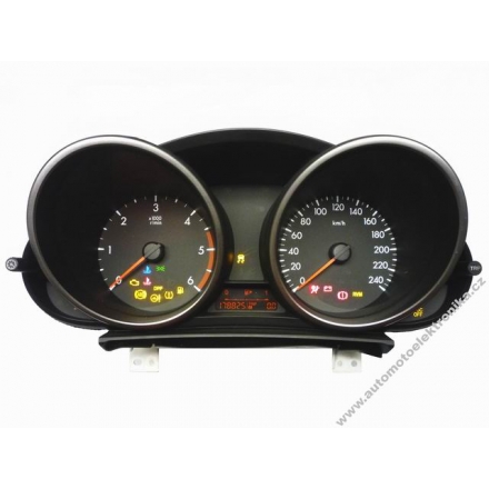 Přístrojová deska Mazda M3 nafta 2010